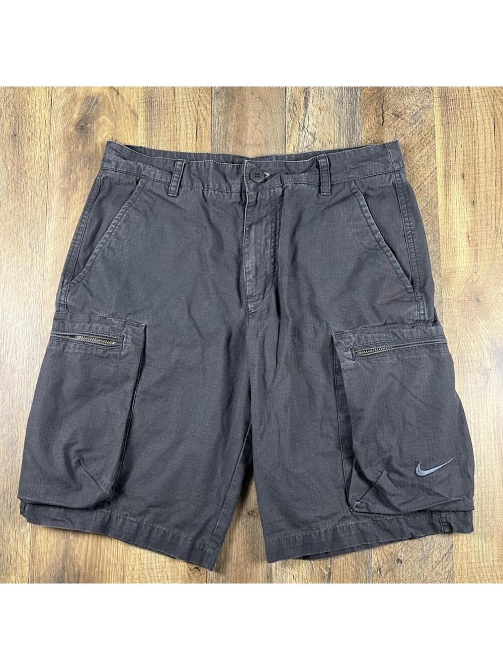 Nike Cargo Shorts Medium 30 x 10" Gray Cotton Swoosh Zip Pockets Utility 613644